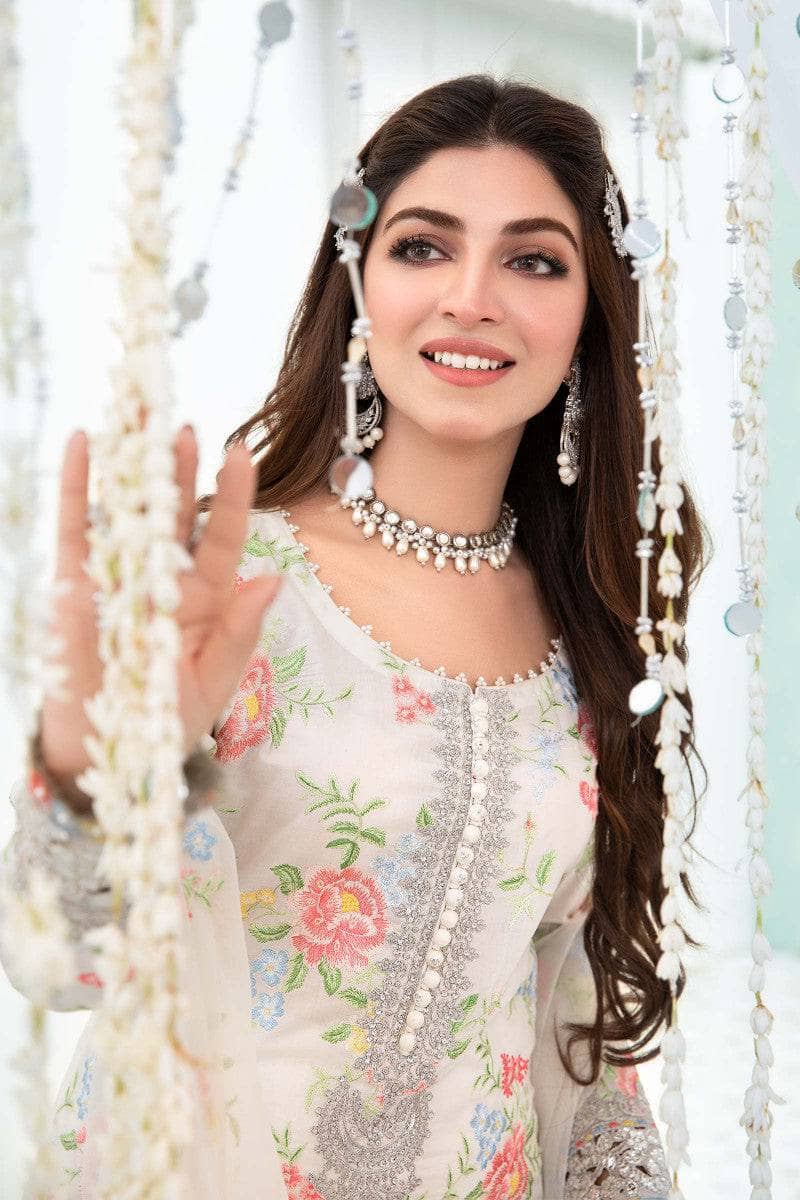 img_maria_b_eid_lawn_22_awwal_boutique