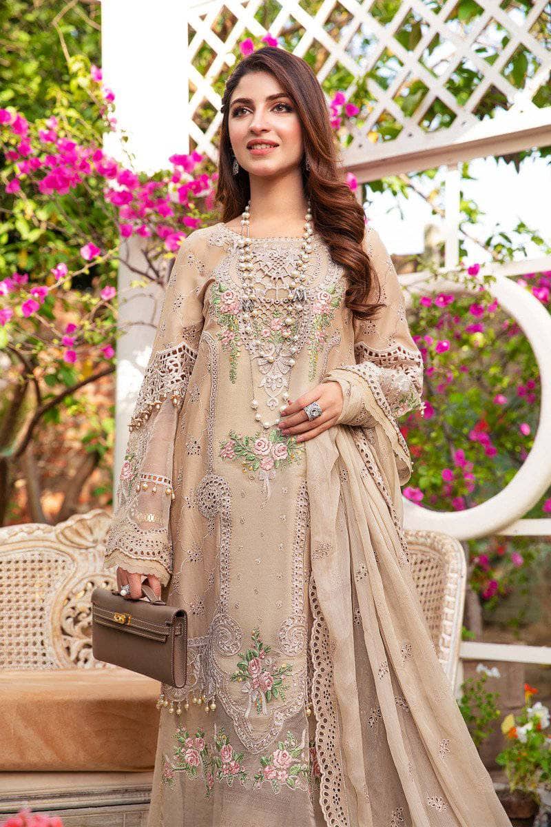 img_maria_b_eid_lawn_22_awwal_boutique