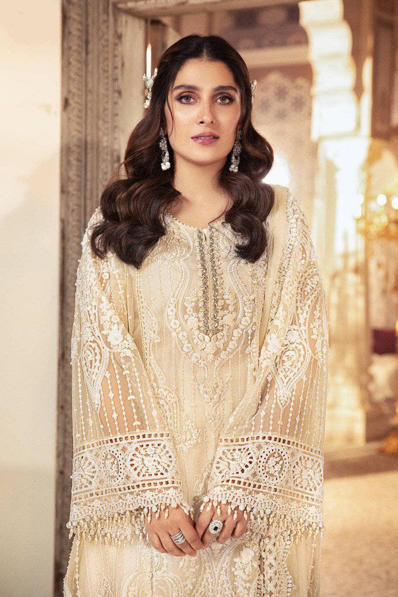 img_maria_b_mbroidered_wedfing_edition_awwal_boutique