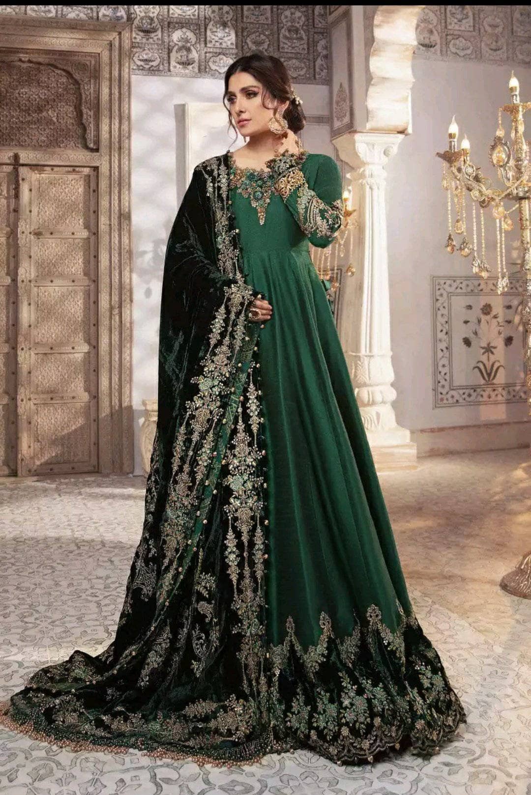 img_maria_b_mbroidered_wedfing_edition_awwal_boutique