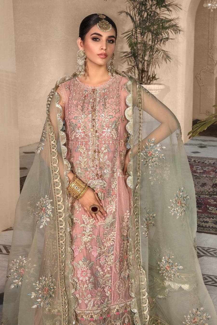 img_maria_b_mbroidered_chiffon_23_awwal_boutique