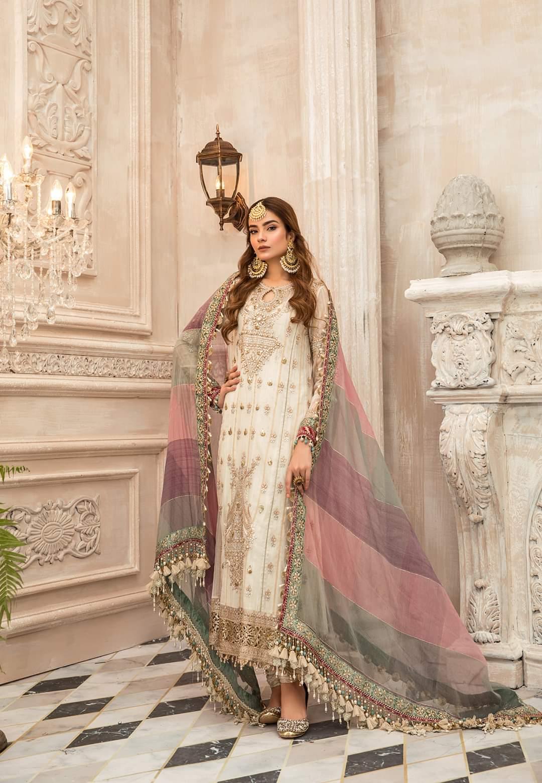 img_maria_b_mbroidered_chiffon_2020_awwal_boutique