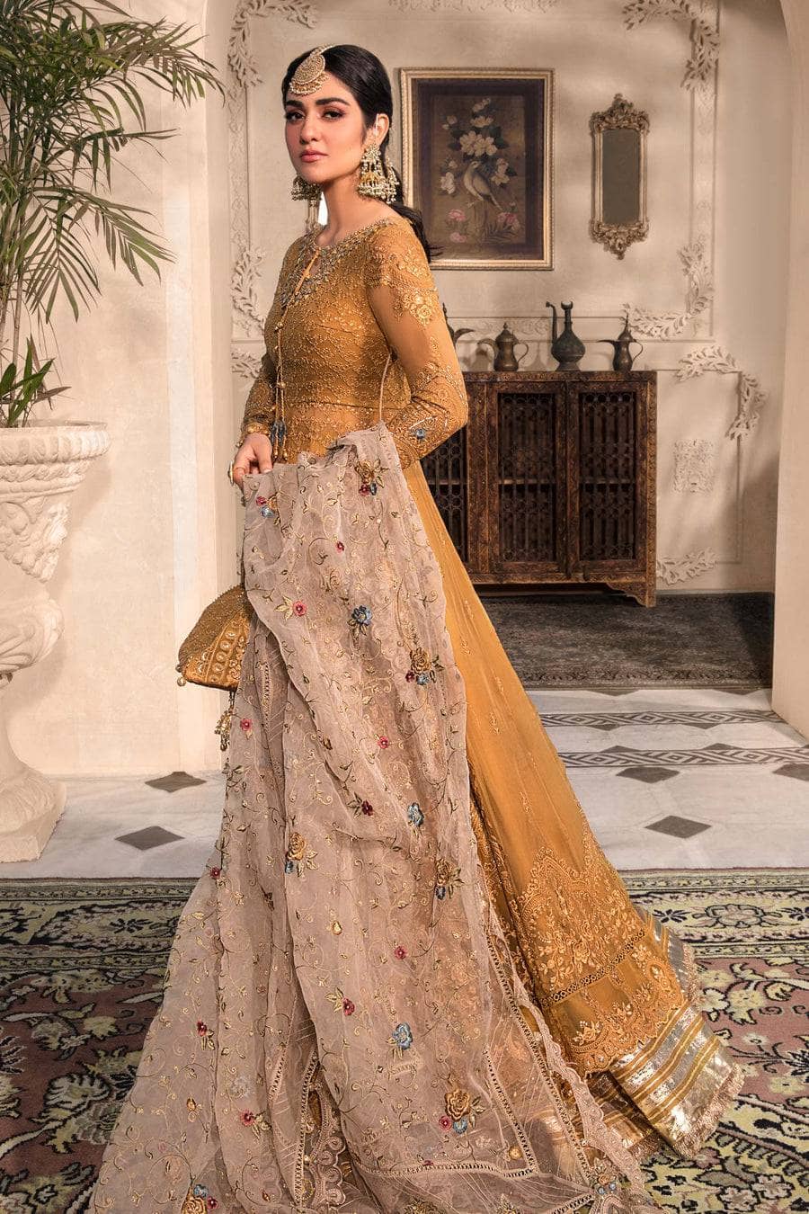 img_maria_b_mbroidered_chiffon_23_awwal_boutique
