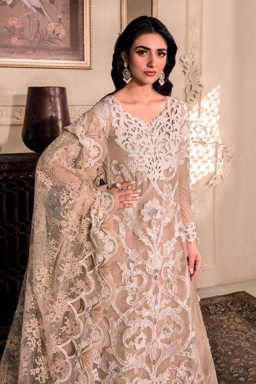 img_maria_b_mbroidered_chiffon_23_awwal_boutique