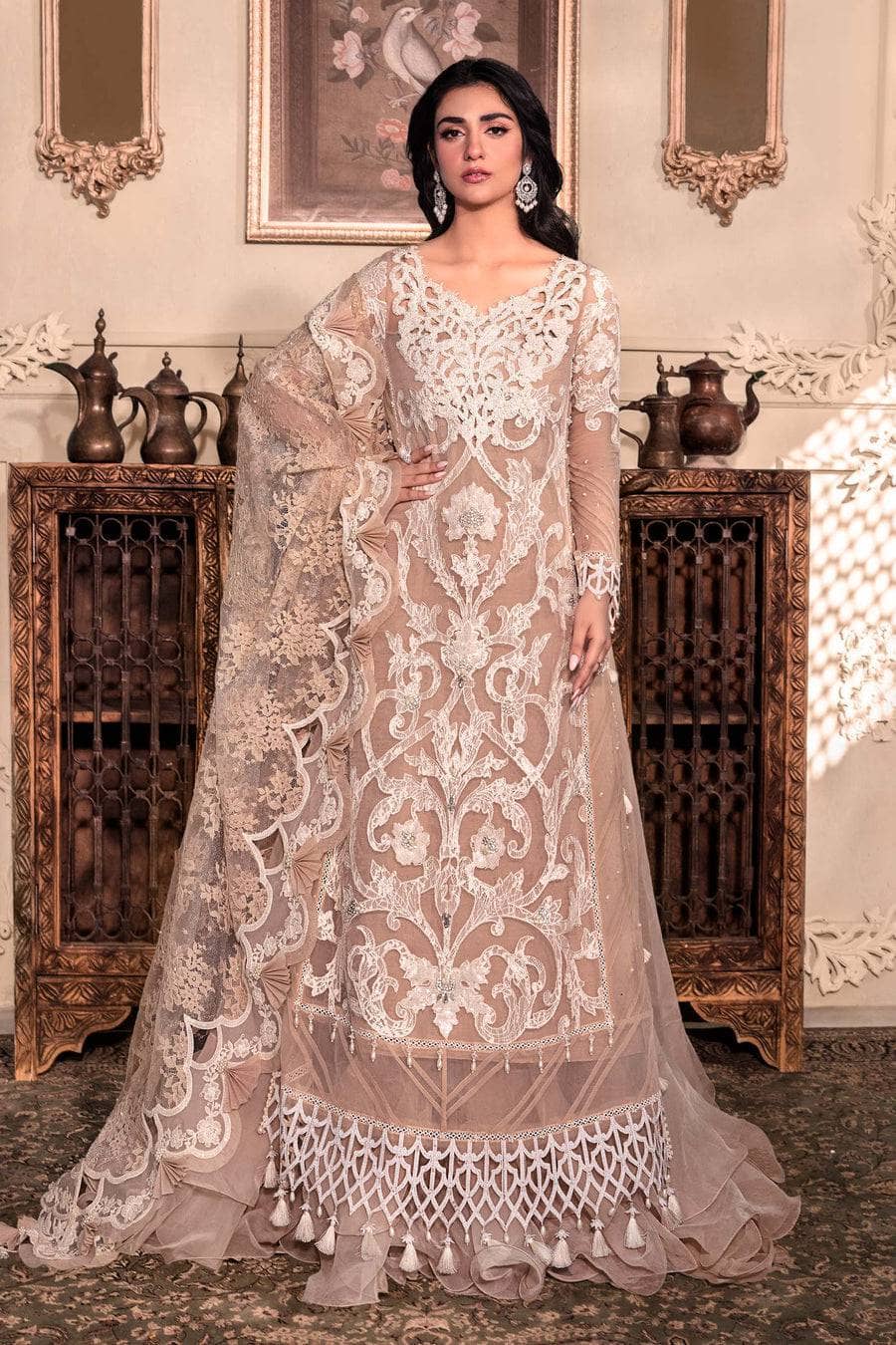 img_maria_b_mbroidered_chiffon_23_awwal_boutique
