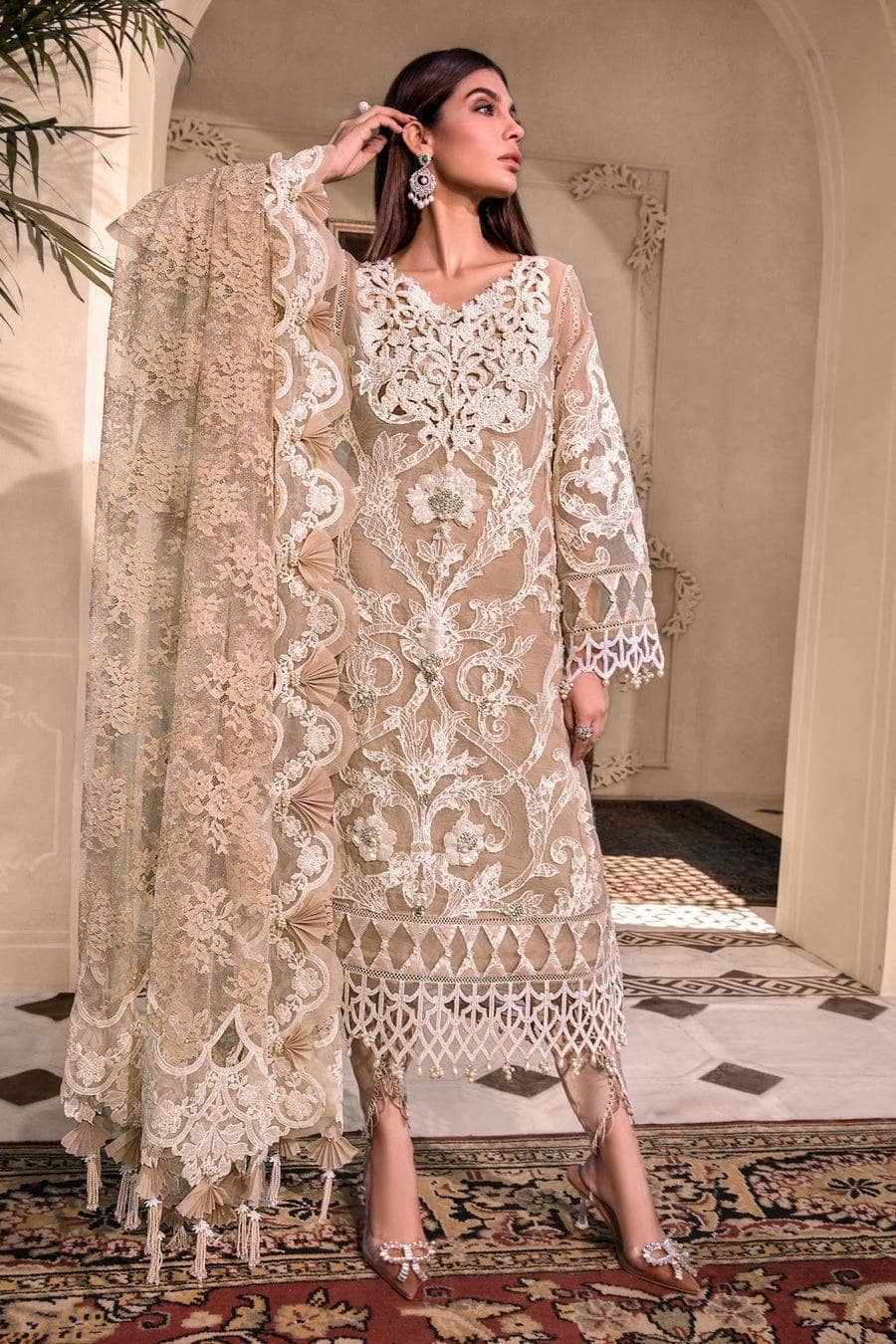 img_maria_b_mbroidered_chiffon_23_awwal_boutique