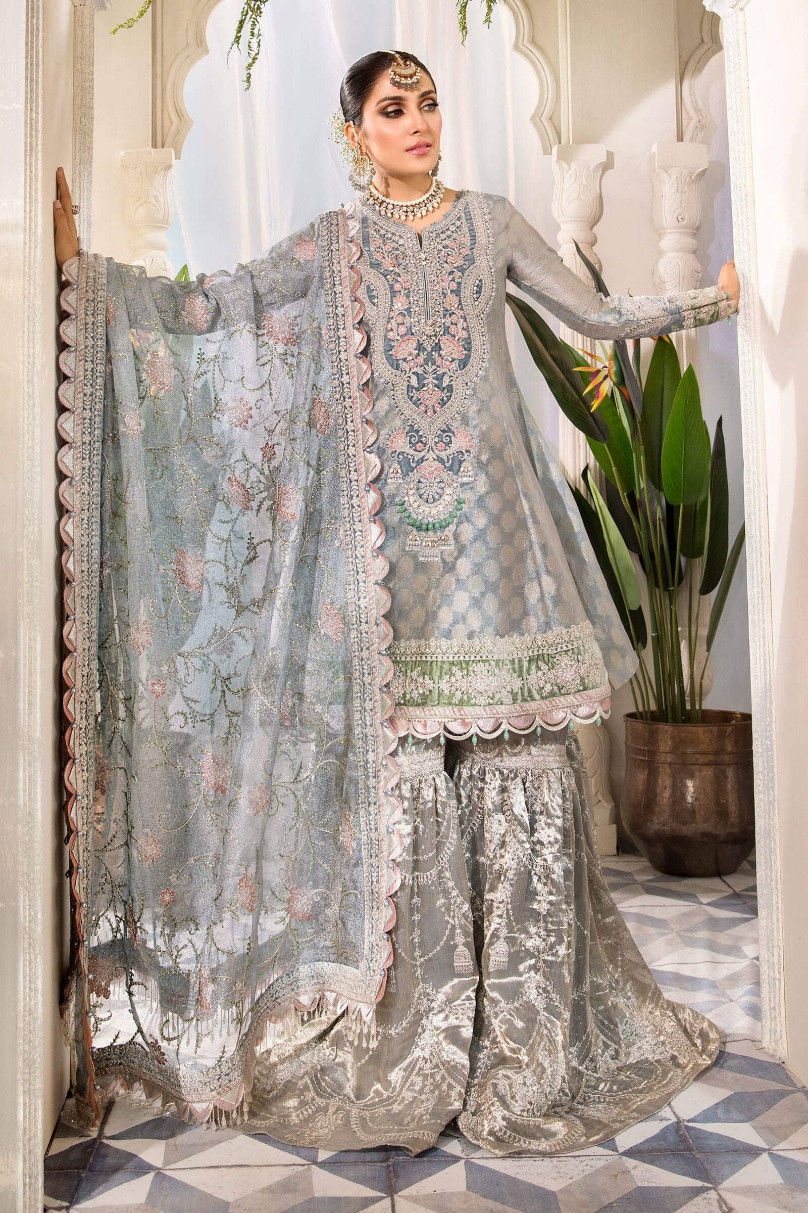 img_maria_b_mbroidered_chiffon_awwal_boutique