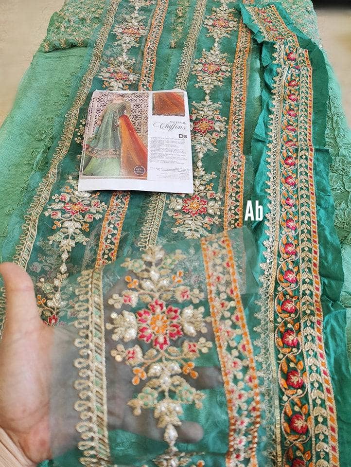 img_open_pic_maria_b_mbroidered_2022_awwal_boutique