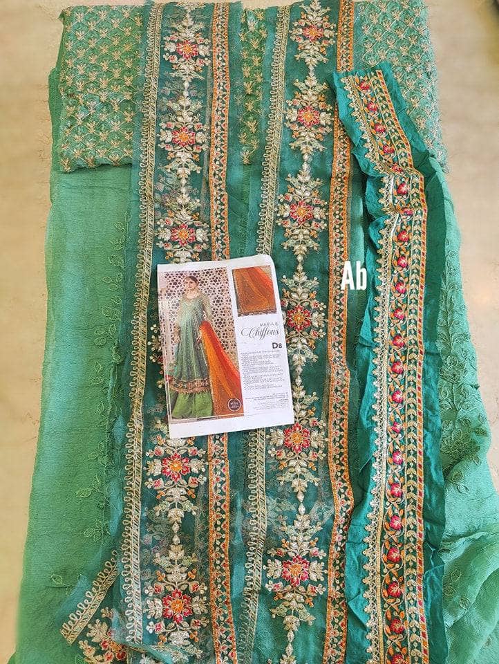 img_open_pic_maria_b_mbroidered_2022_awwal_boutique