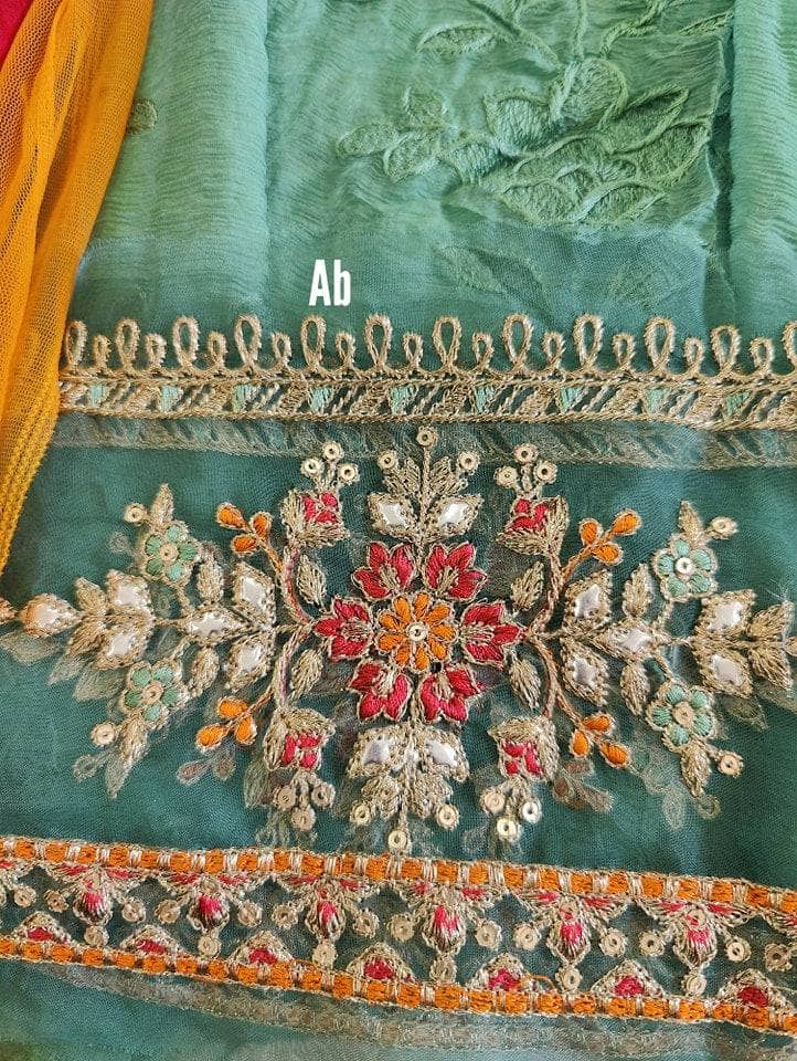 img_open_pic_maria_b_mbroidered_2022_awwal_boutique