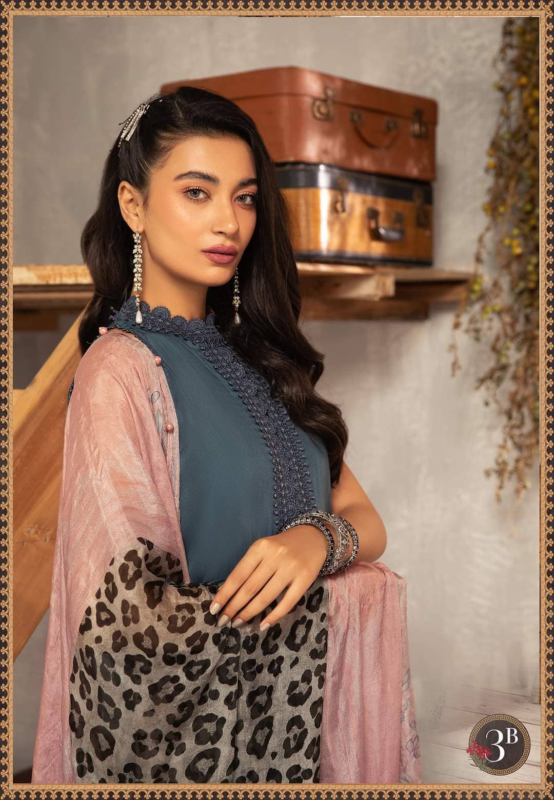 img_maria_b_m_prints_winter_awwal_boutique