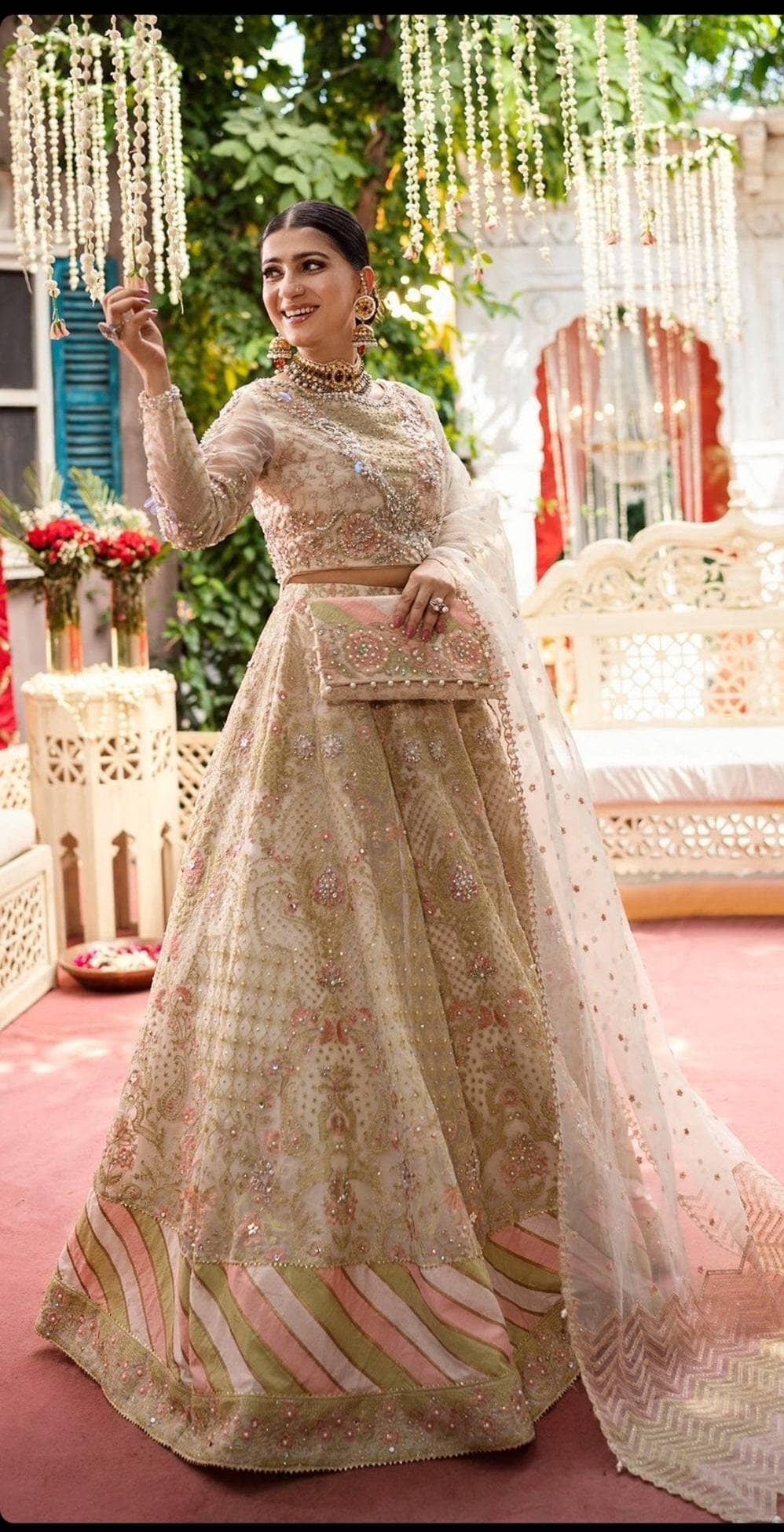 img_maria_osama_khan_wedding_edition_awwal_boutique