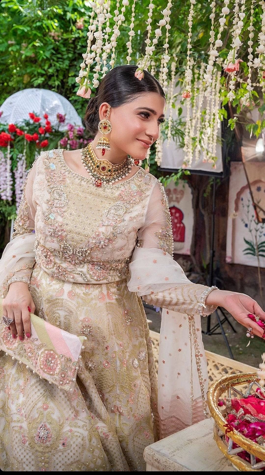 img_maria_osama_khan_wedding_edition_awwal_boutique