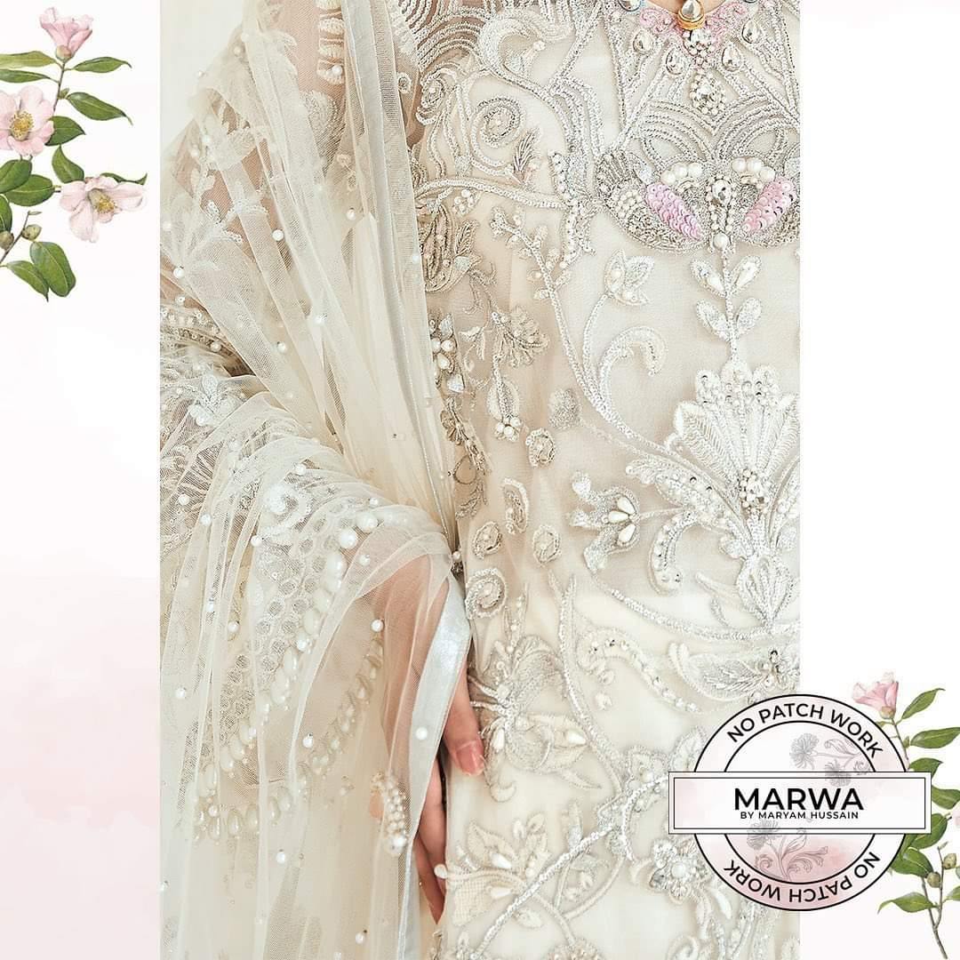 img_maryam_hussain_luxury_formals_chiffon_wedding_awwal_boutique