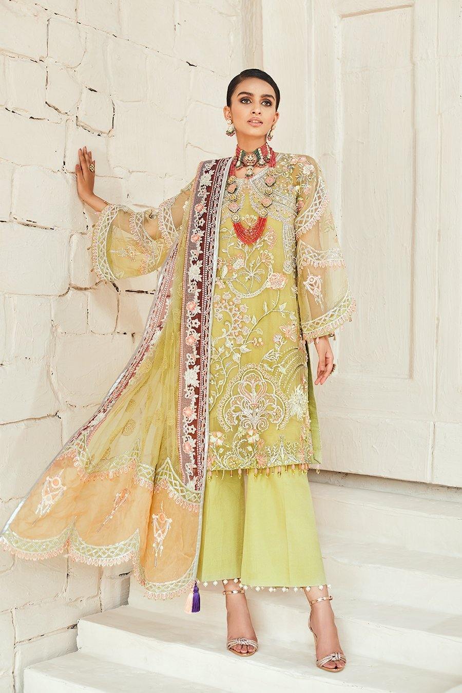 img_maryam_hussain_luxury_formals_chiffon_wedding_awwal_boutique