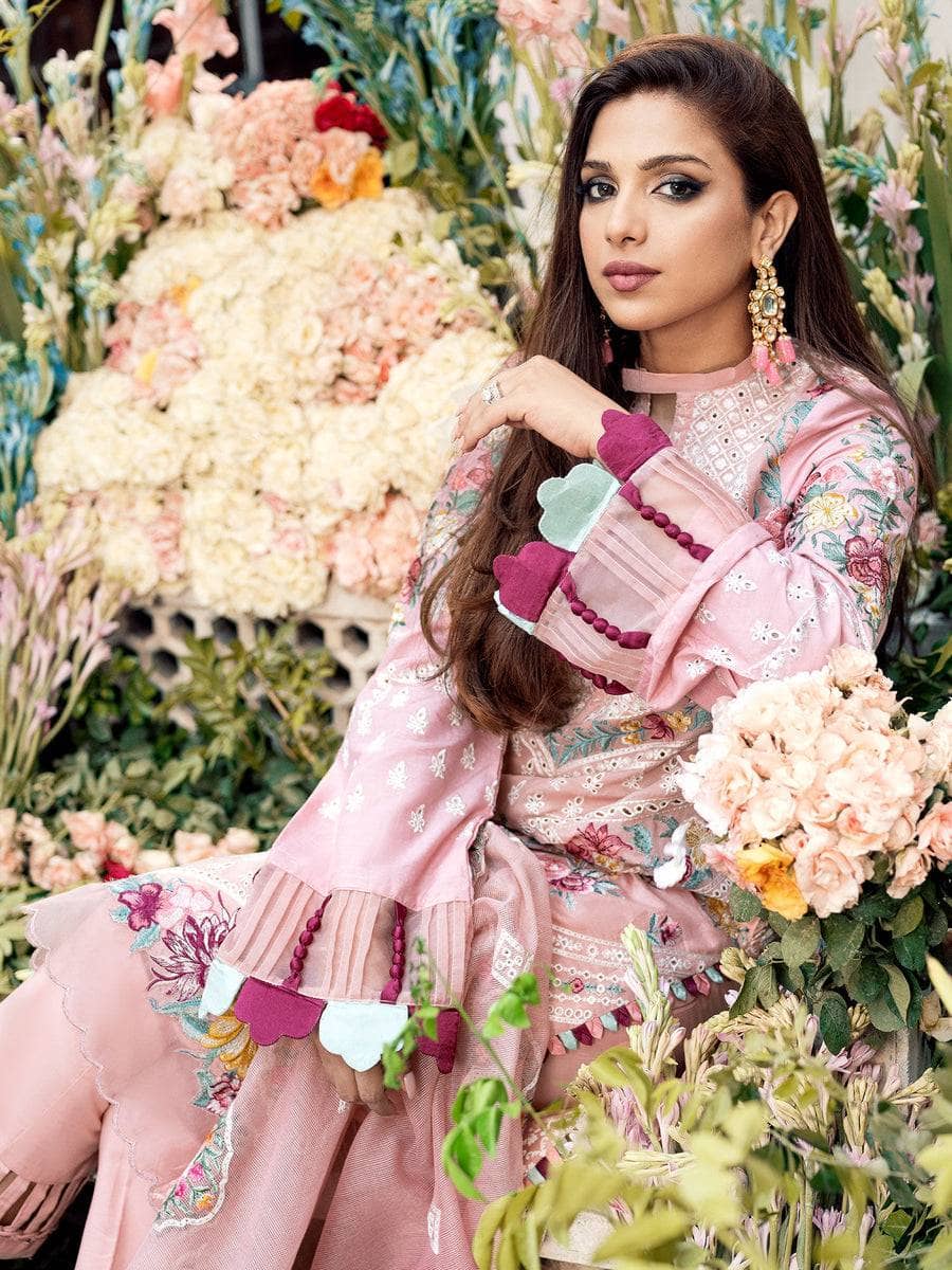 img_maryam_hussain_lawn_23_awwal_boutique