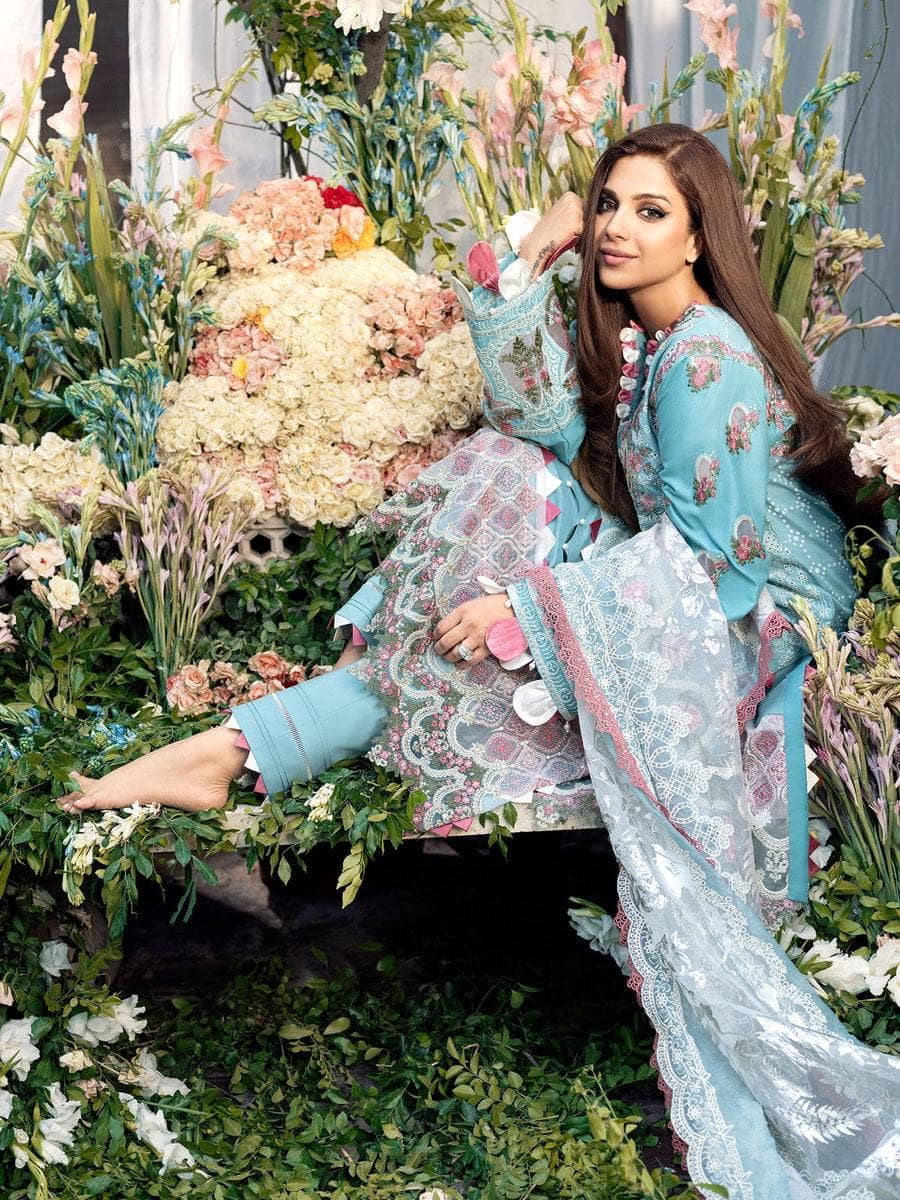 img_maryam_hussain_lawn_23_awwal_boutique
