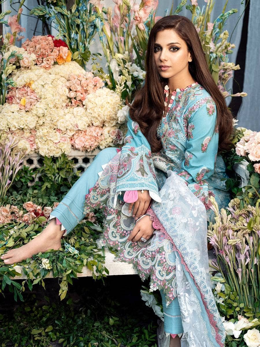 img_maryam_hussain_lawn_23_awwal_boutique