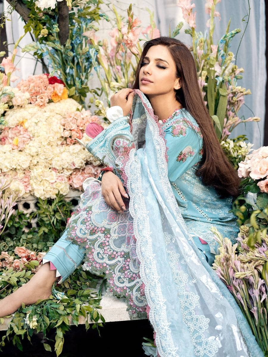 img_maryam_hussain_lawn_23_awwal_boutique