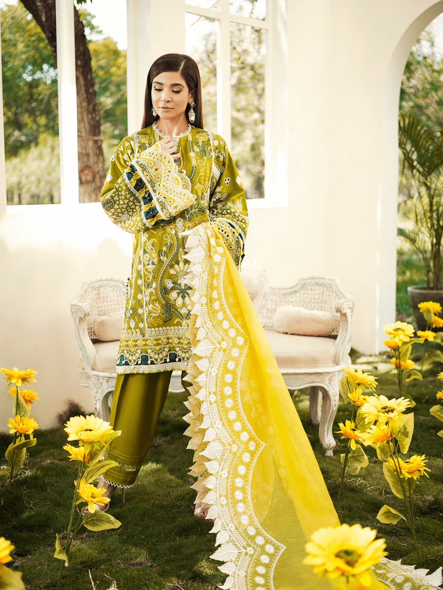 img_maryam_hussain_luxury_lawn_22_awwal_boutique