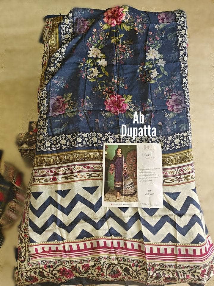 img_open_pic_maryam_hussain_lawn_23_awwal_boutique