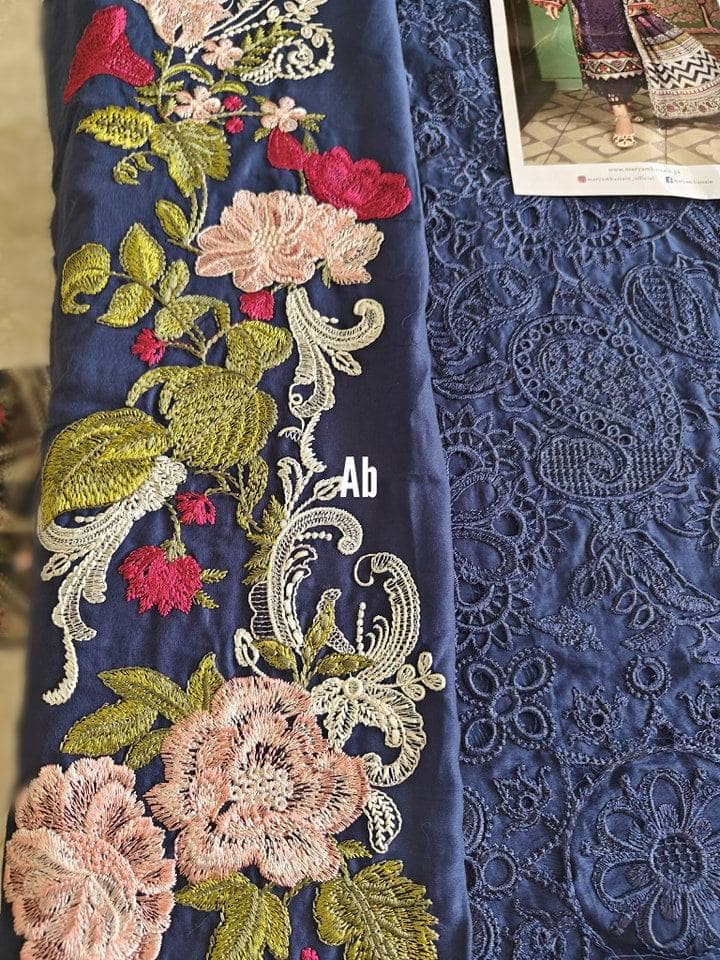 img_open_pic_maryam_hussain_lawn_23_awwal_boutique