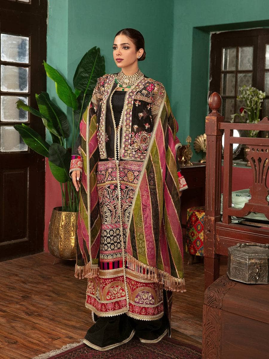 img_maryam_hussain_wedding_edition_awwal_boutique
