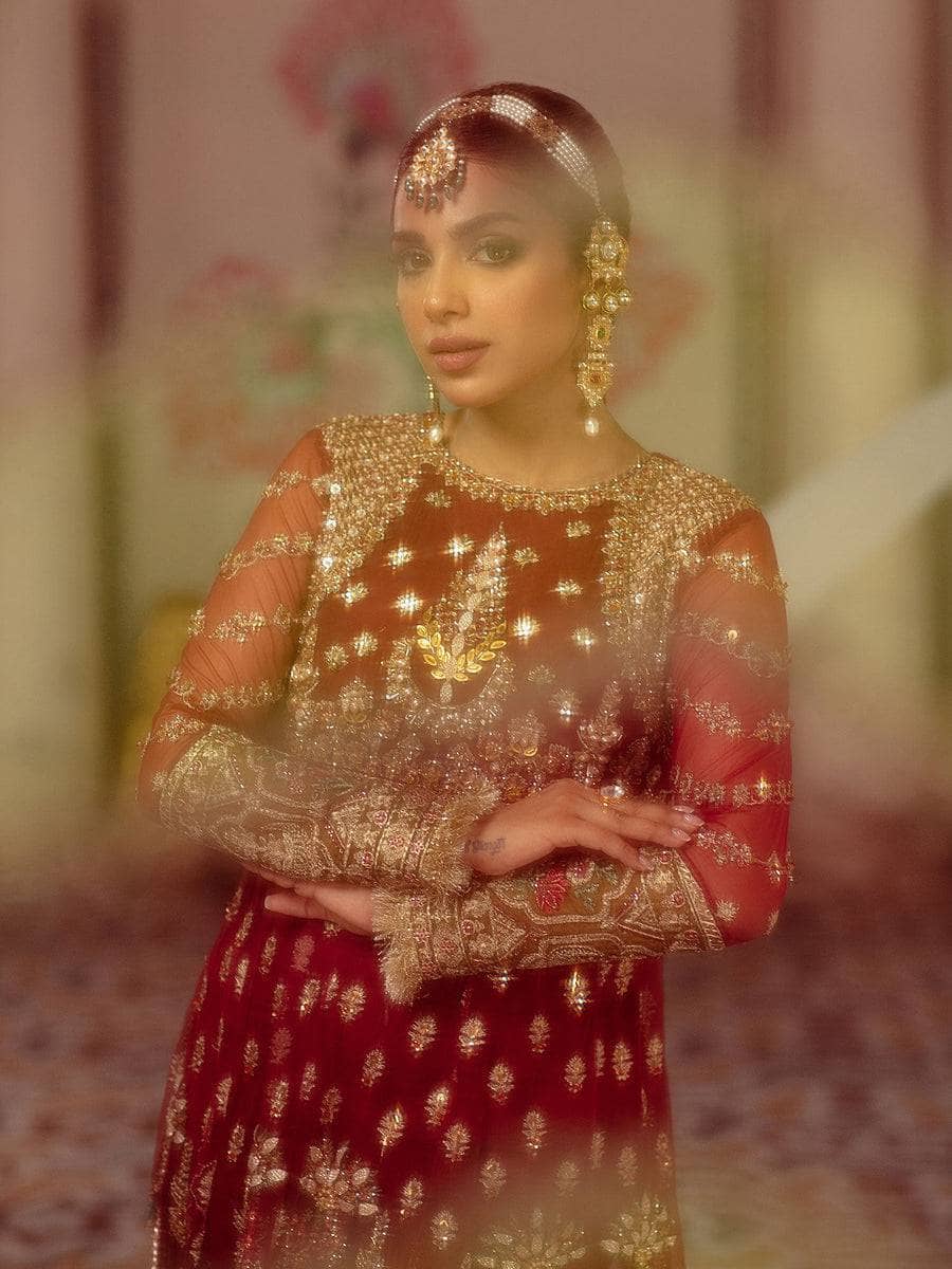 img_maryam_hussain_wedding_edition_awwal_boutique