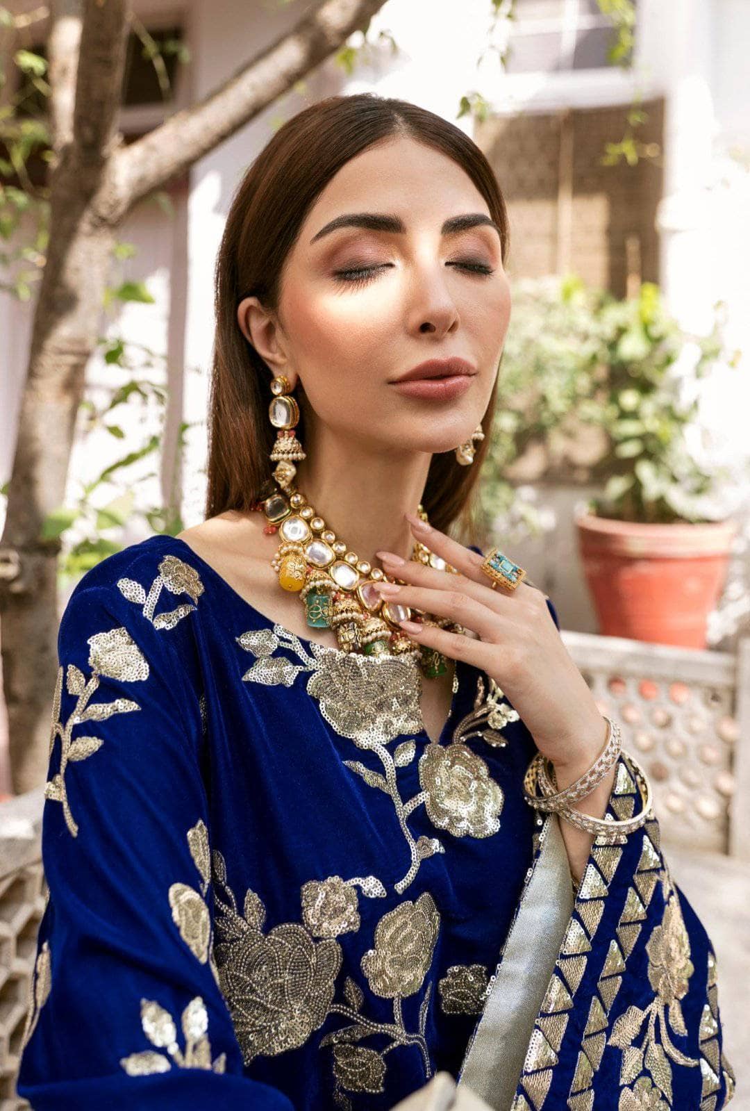 img_maryam_n_mariya_velvet_collection_awwal_boutique