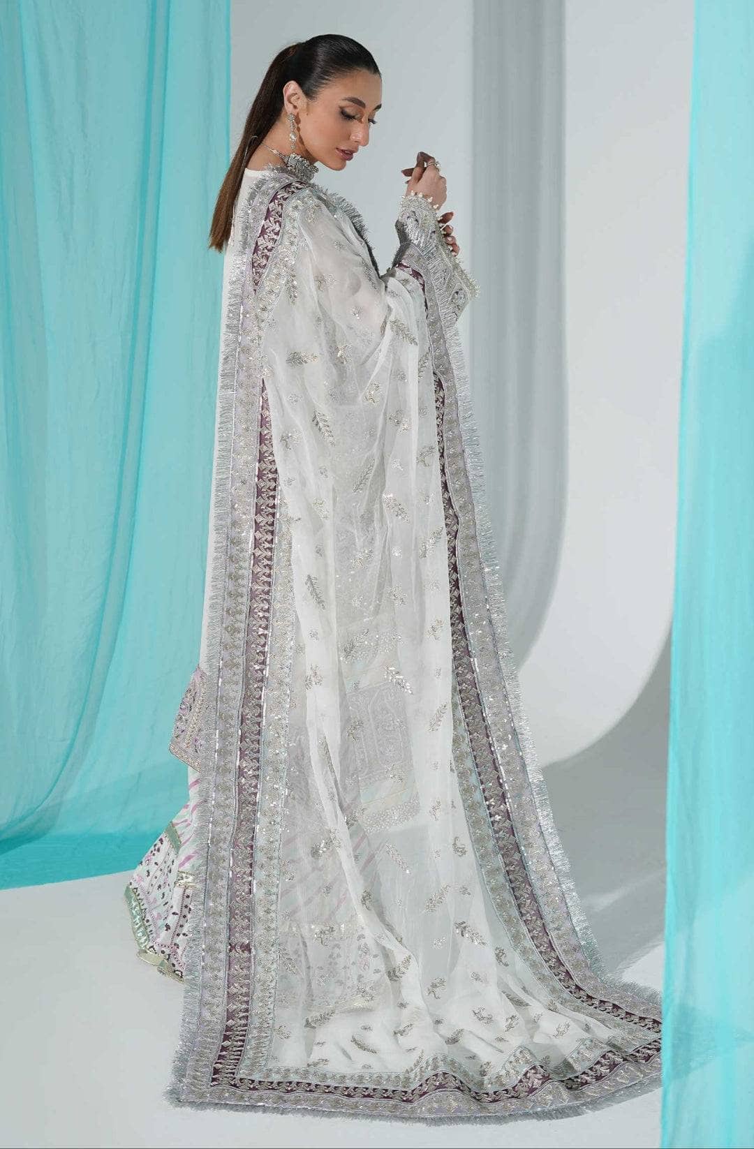 img_maryum_n_maria_freesia_awwal_boutique