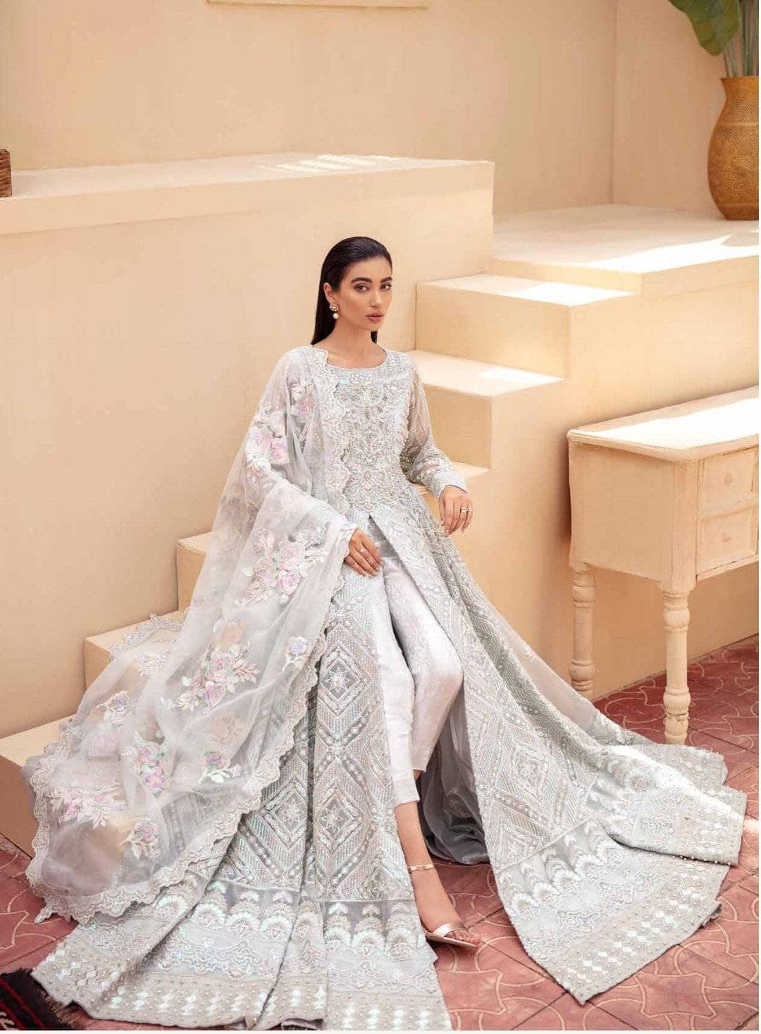 img_maryam_n_mariya_chiffon_wedding_awwal_boutique