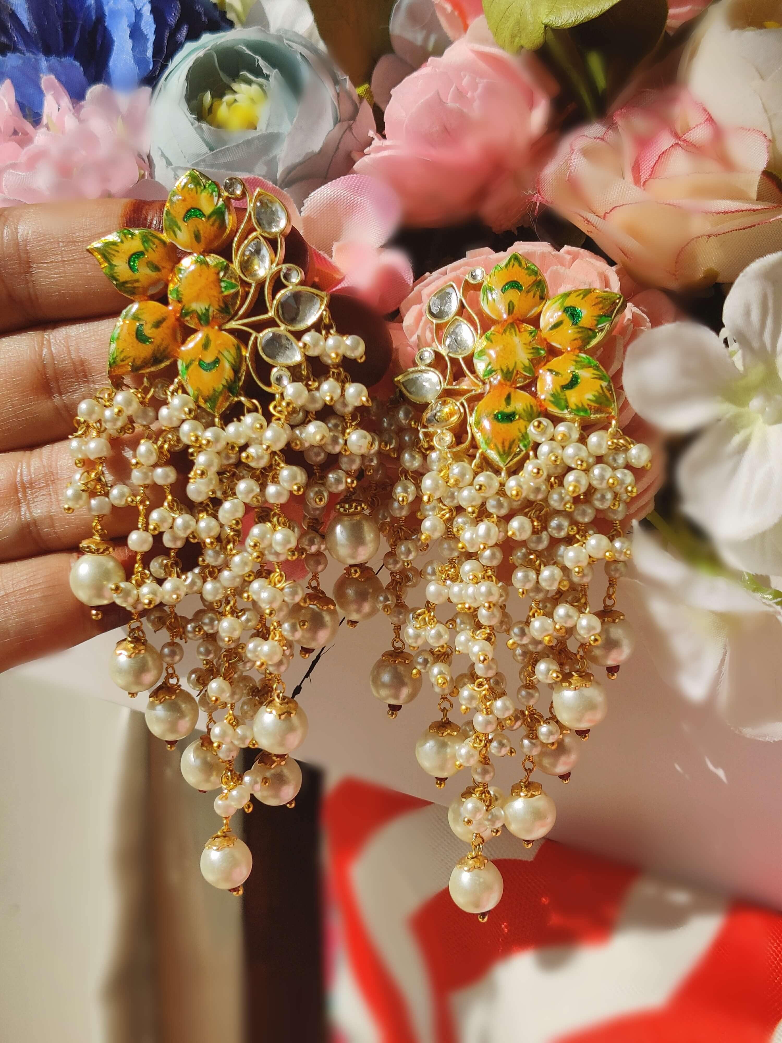 img_minakari_jewellery_jhumkis_awwal_boutique