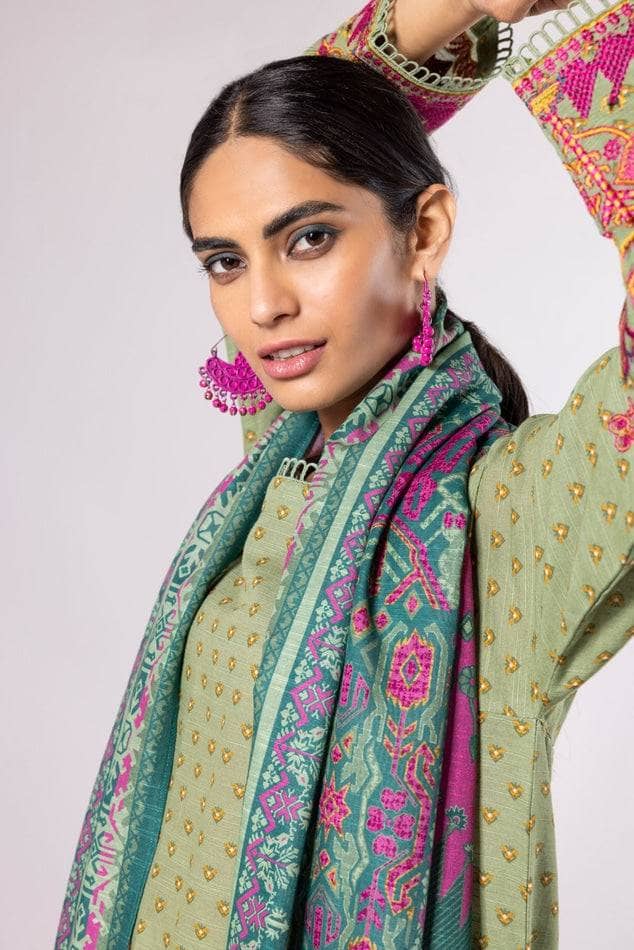 img_khaadi_winter_22_awwal_boutique