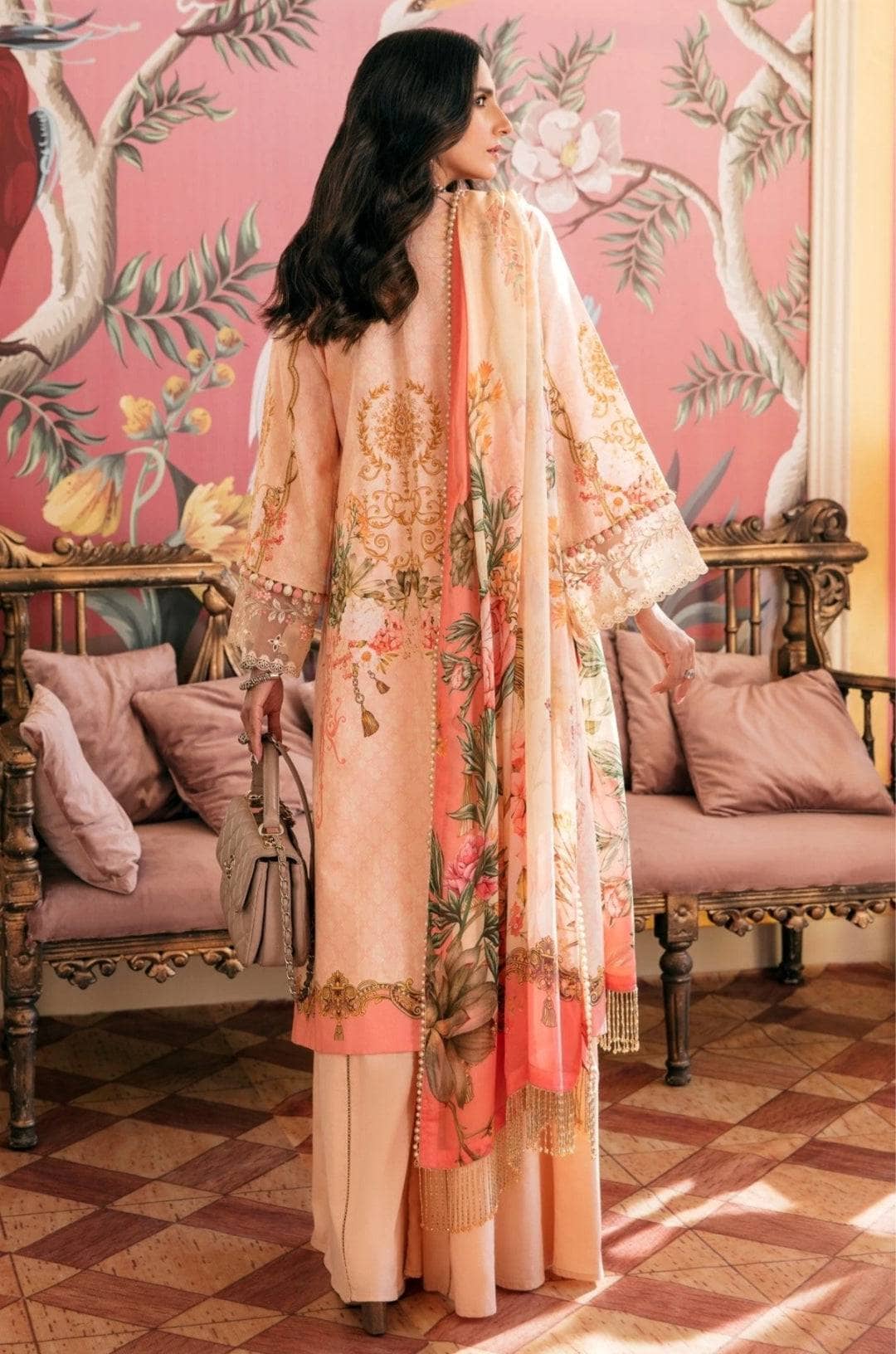 img_mohagni_lawn_awwal_boutique