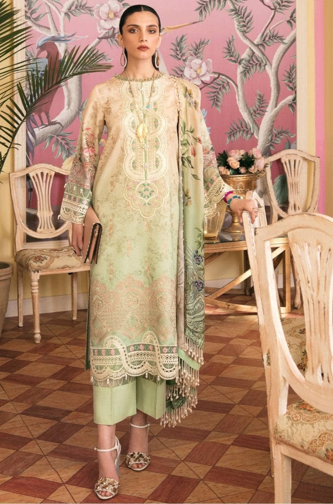 img_mohagni_lawn_awwal_boutique