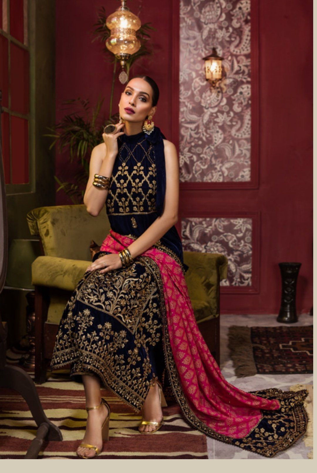 img_tehzeeb_by_mohagni_embroidered_velvet_wedding_collection_awwal_boutique