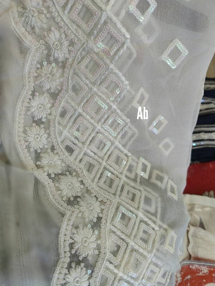 img_mohagni_awwal_boutique