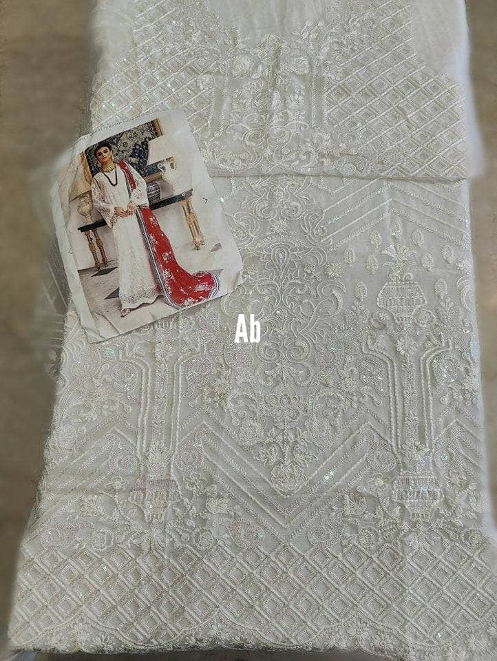 img_mohagni_awwal_boutique