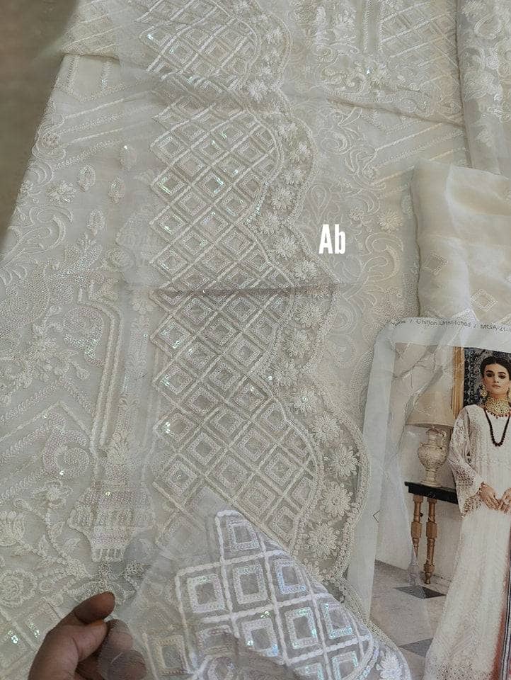 img_mohagni_awwal_boutique