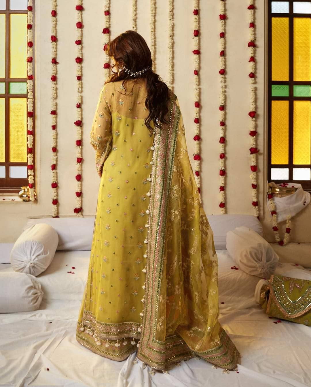 img_zarlish_by_mohsin_naveed_ranjha_awwal_boutique