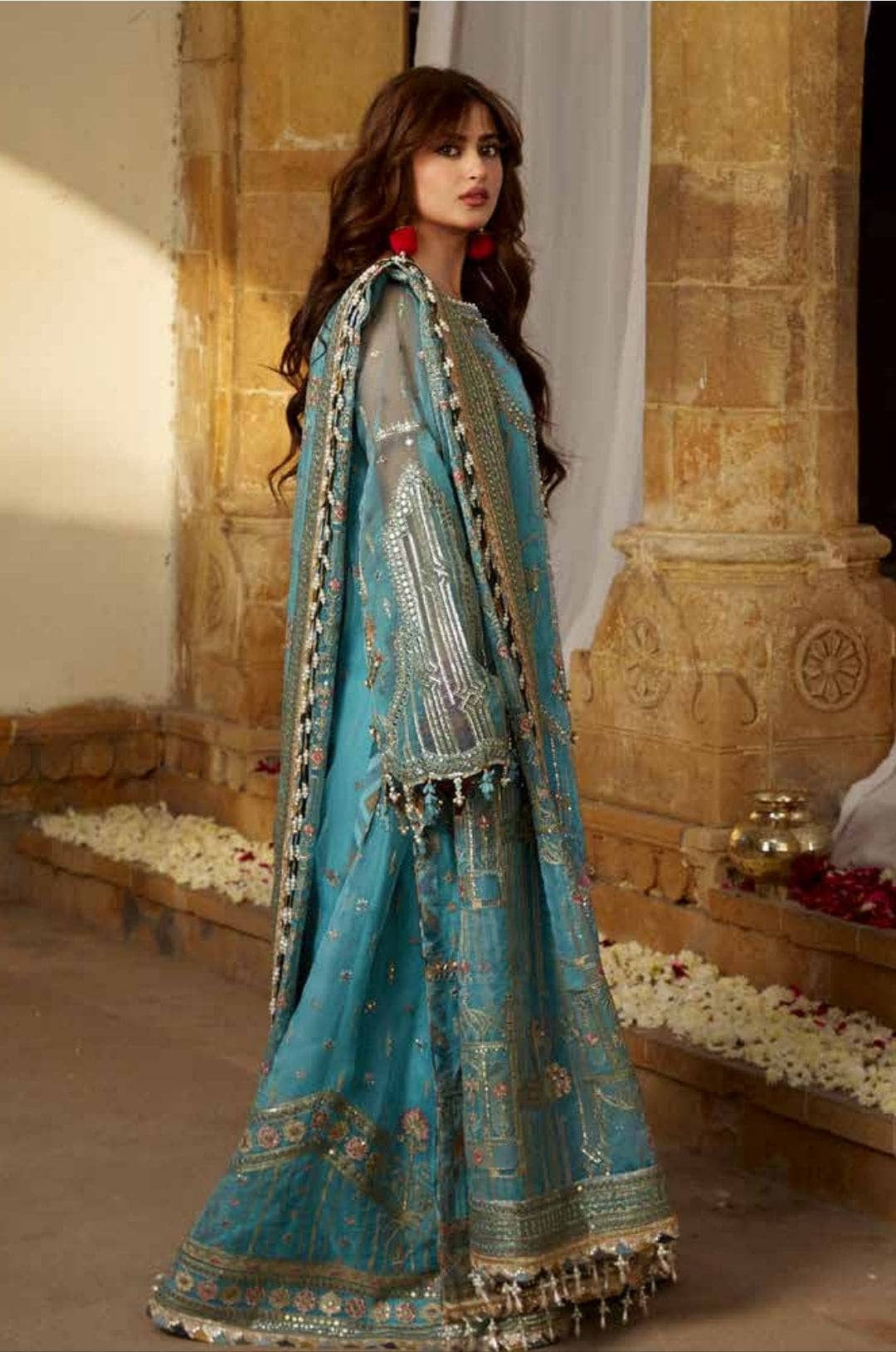 img_zarlish_by_mohsin_naveed_ranjha_awwal_boutique