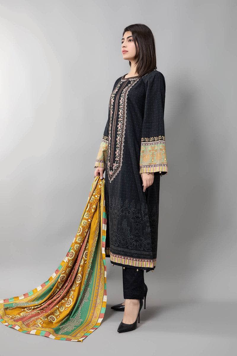 img_maria_b_m_prints_winter_awwal_boutique