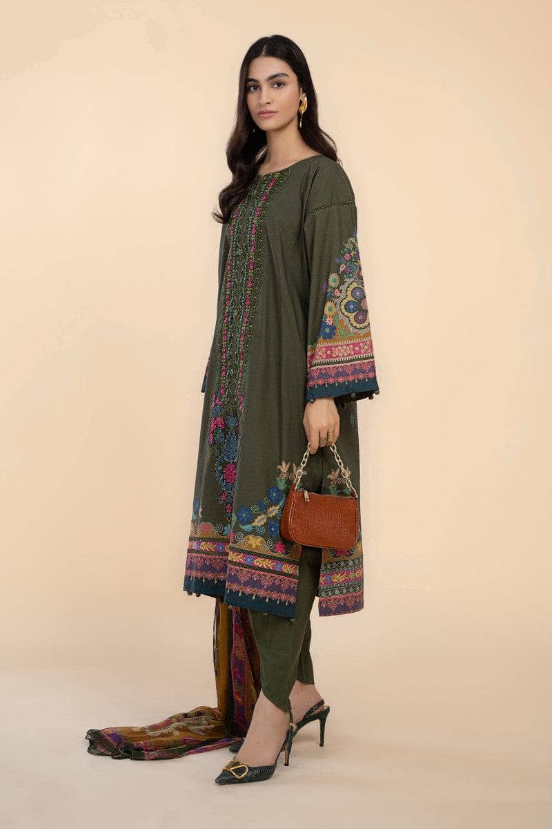 Img_maria_b_m_prints_winter_2022_awwal_boutique