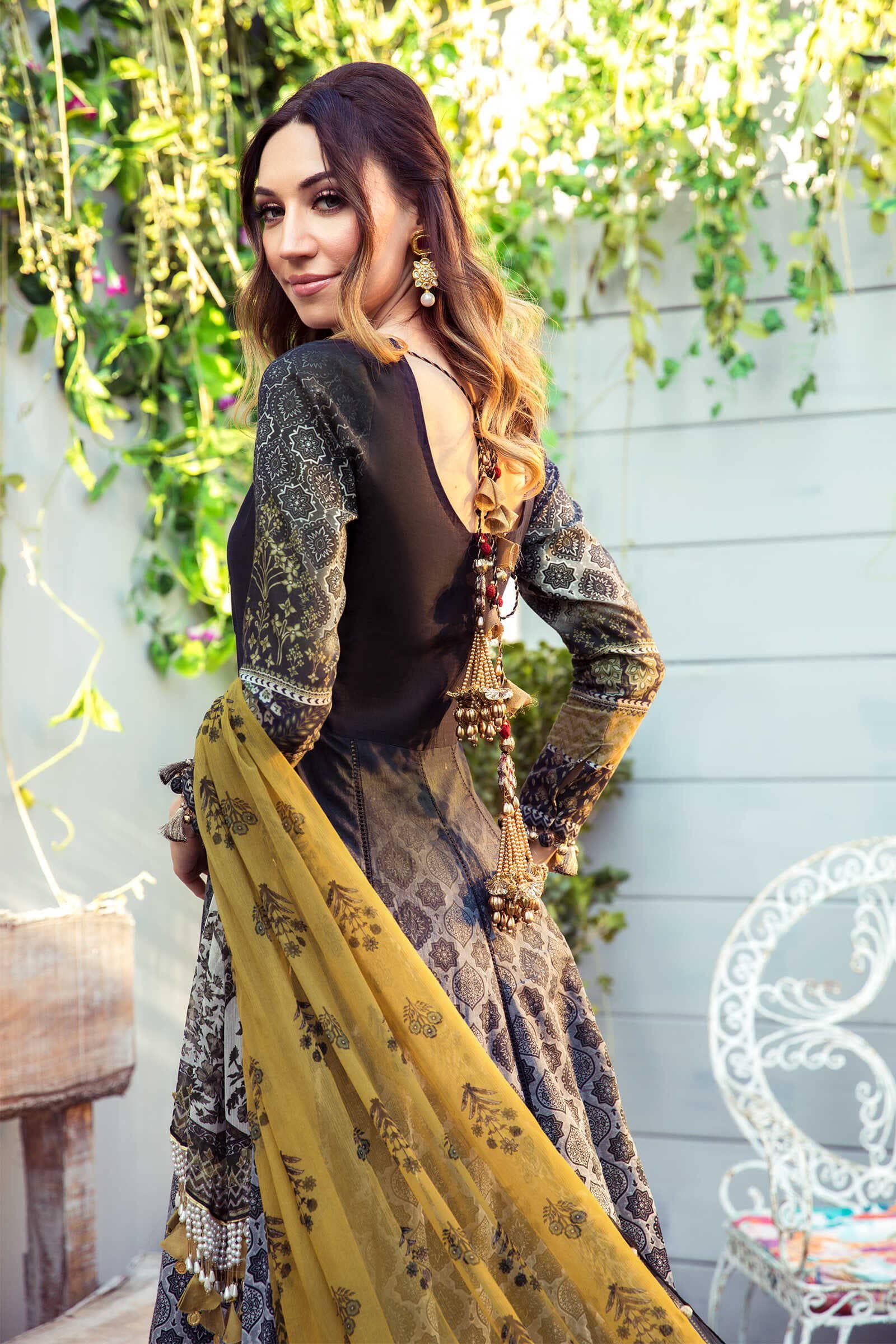 img_maria_b_m_prints_lawn_2021_awwal_boutique