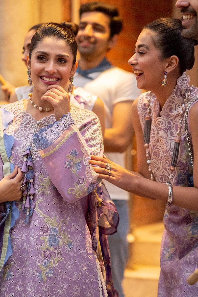 img_mushq_lawn_22_awwal_boutique