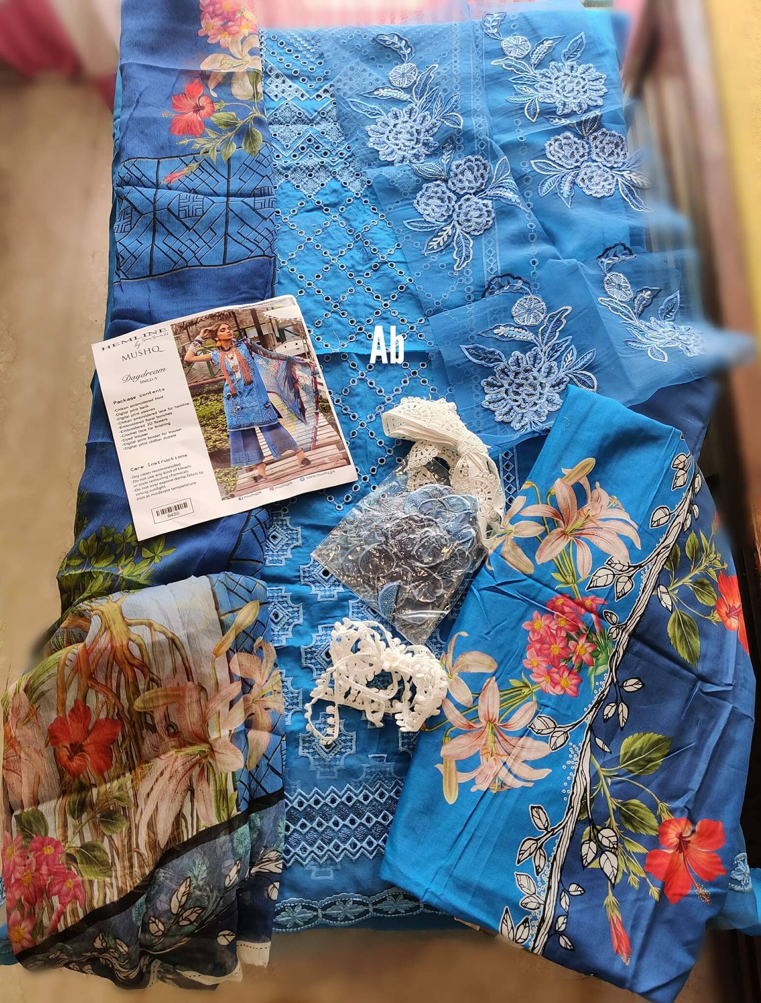 img_hemline_by_mushq_lawn_2020_awwal_boutique