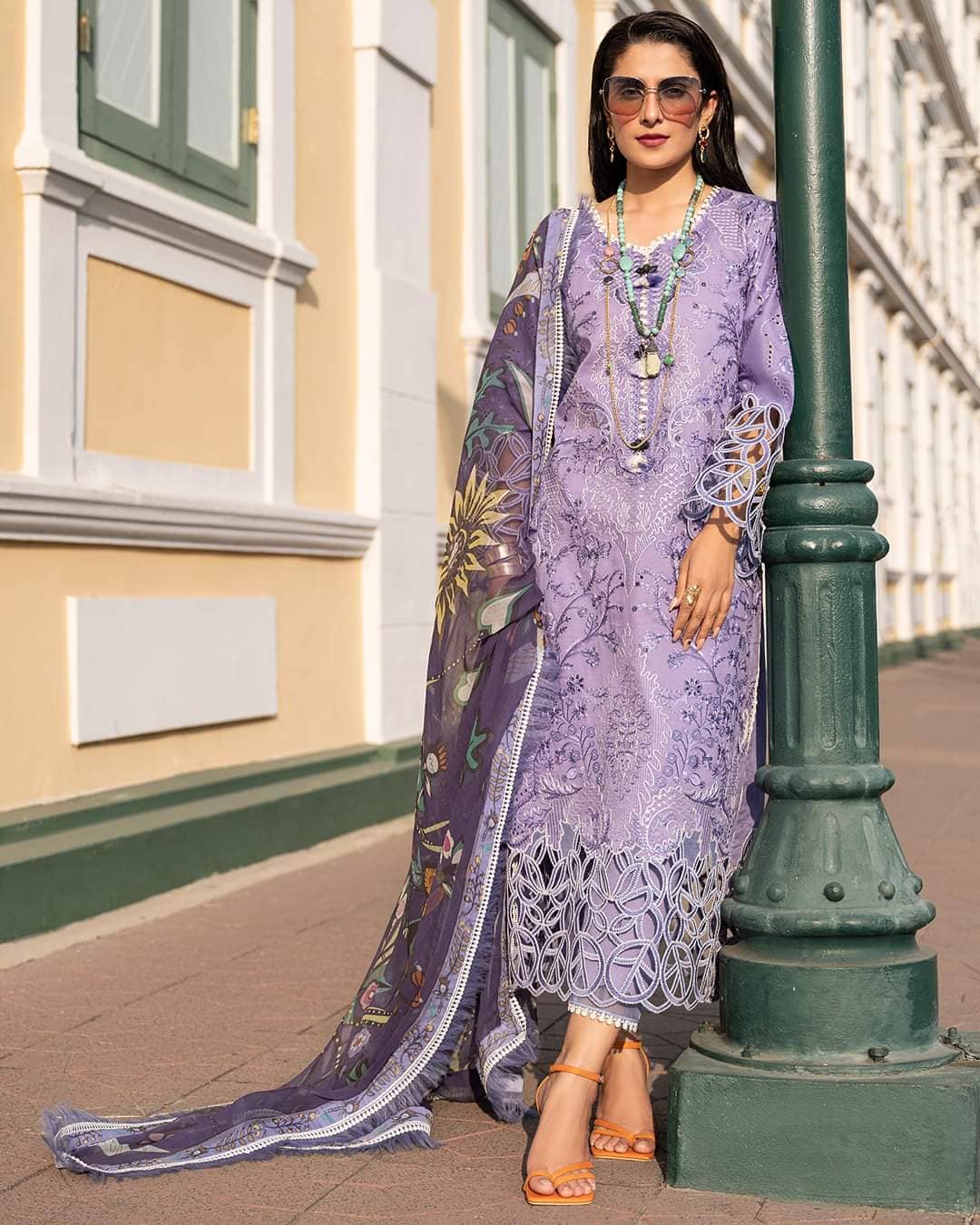 img_mushq_lawana_lawn_23_awwal_boutique