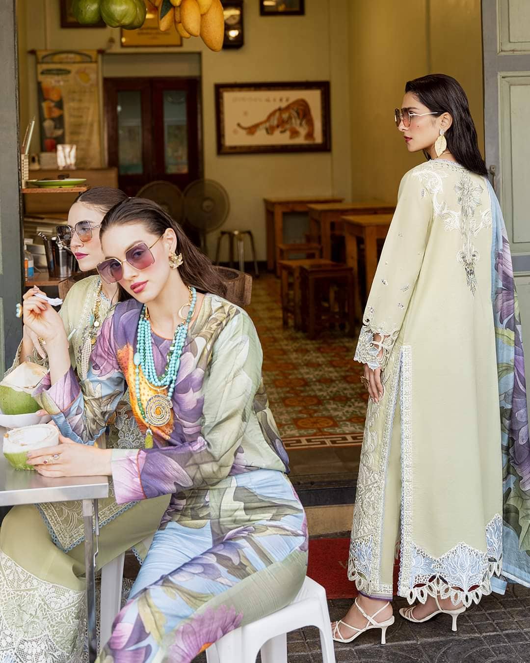 img_mushq_lawn_23_awwal_boutique