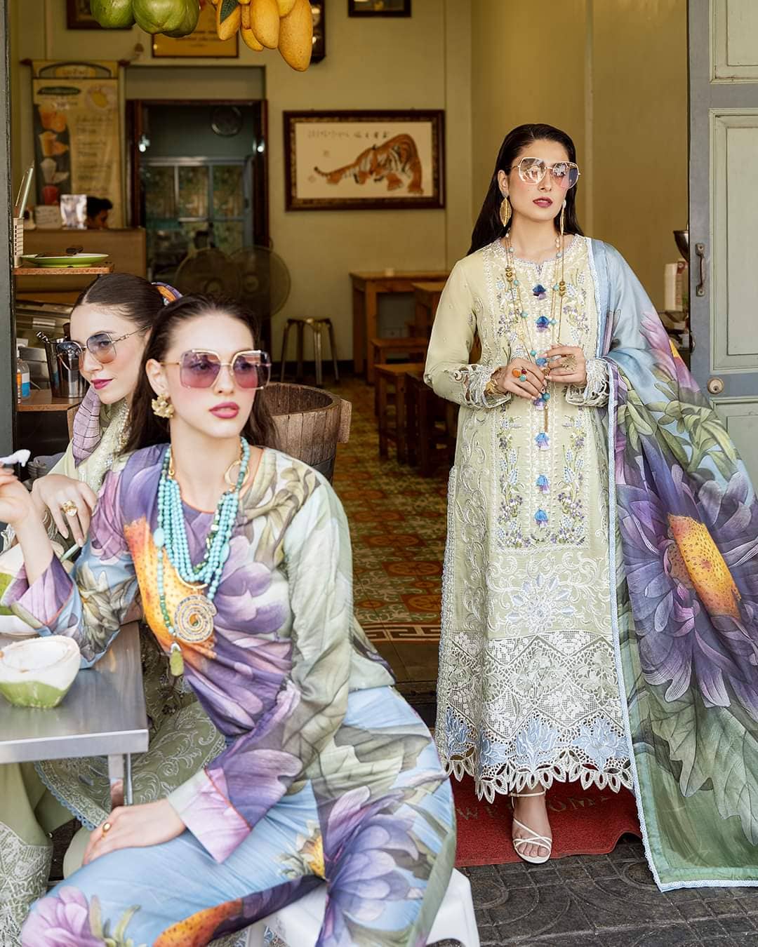 img_mushq_lawn_23_awwal_boutique