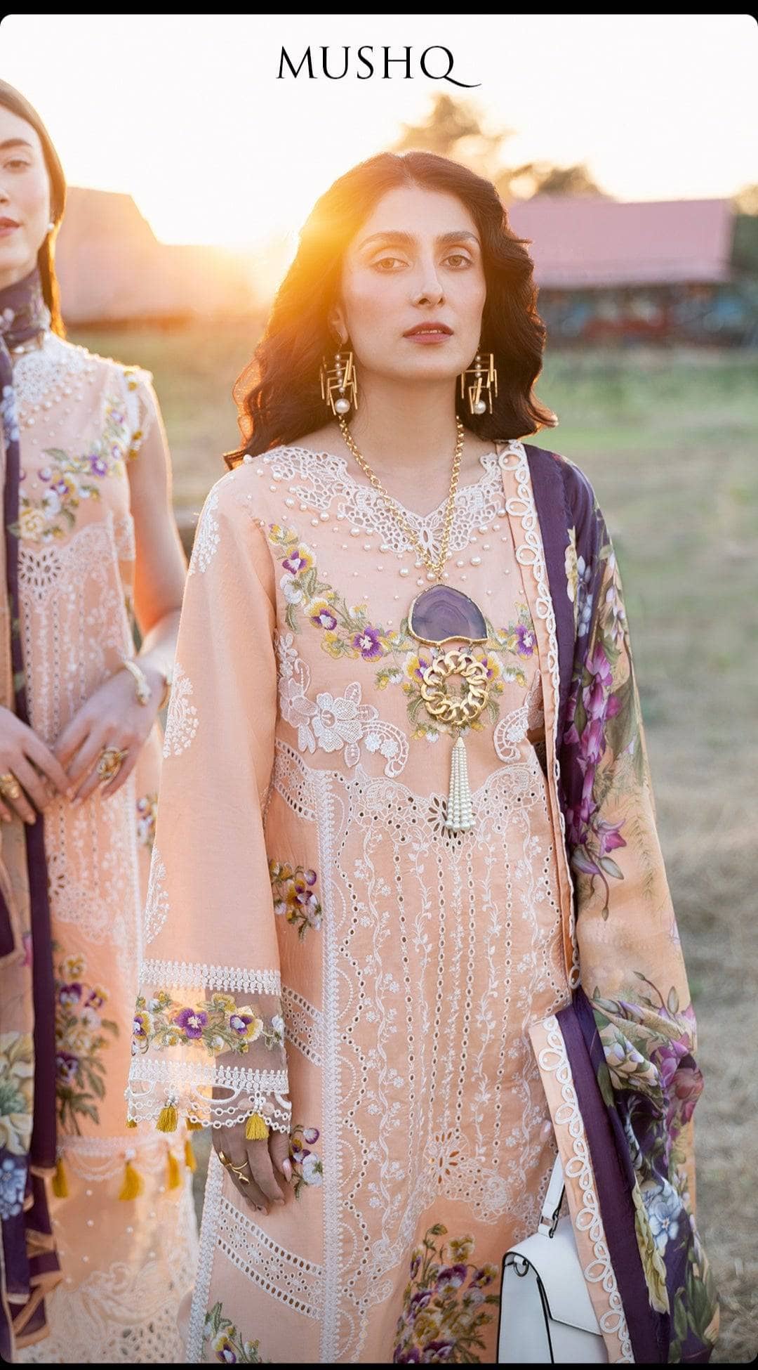 img_mushq_lawana_lawn_23_awwal_boutique